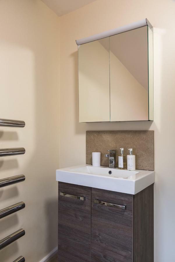 Luxury 3 Bed Flat In The Centre Of Woodstock Apartment Luaran gambar