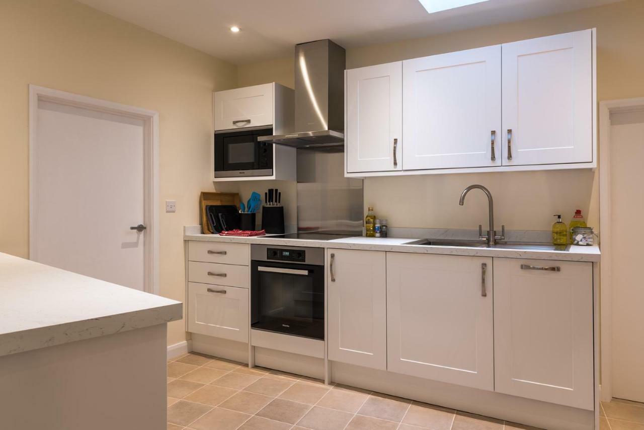 Luxury 3 Bed Flat In The Centre Of Woodstock Apartment Luaran gambar