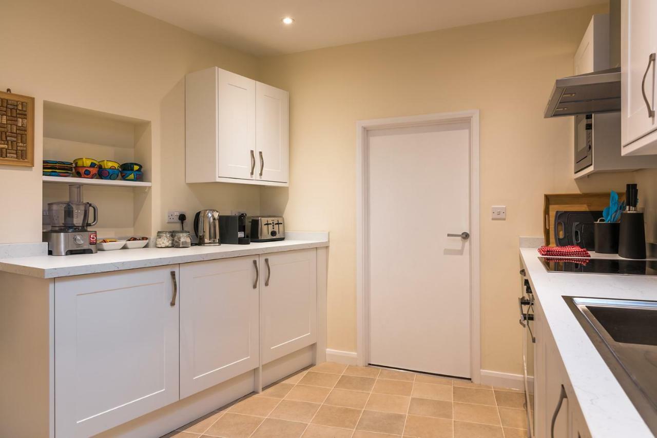 Luxury 3 Bed Flat In The Centre Of Woodstock Apartment Luaran gambar